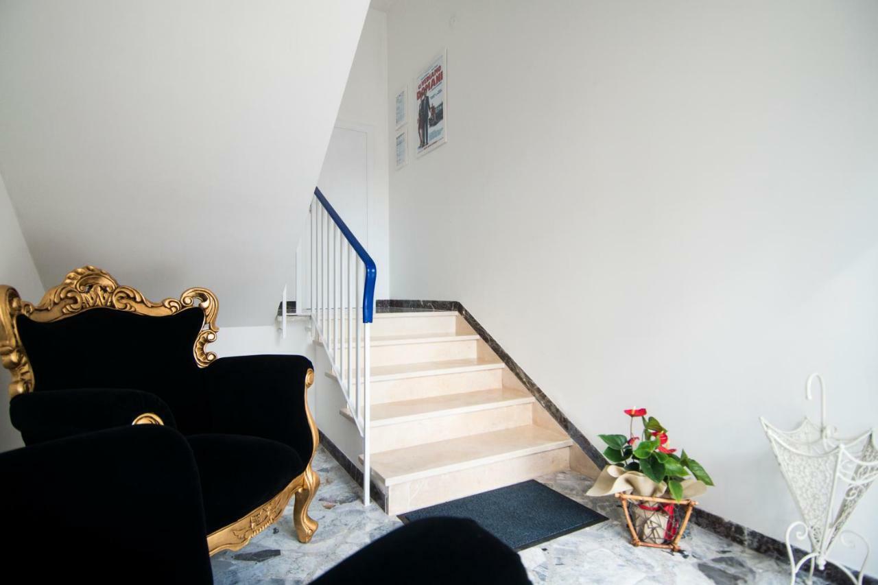 Dimora Cappuccini Guest House Cisternino Buitenkant foto
